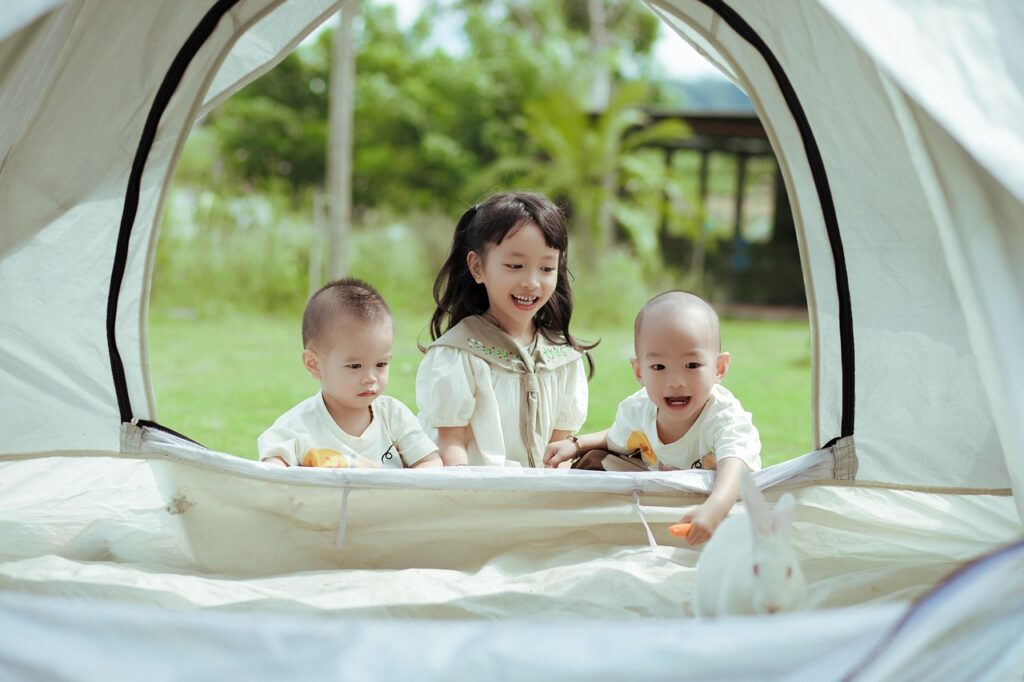 自閉症の子どもに最適な吸音テントでクールダウンする方法は？