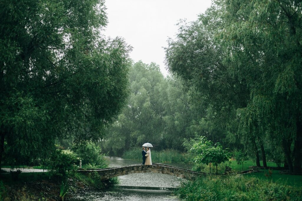 自閉症の子どもが雨の日に楽しめる遊びの対策は？