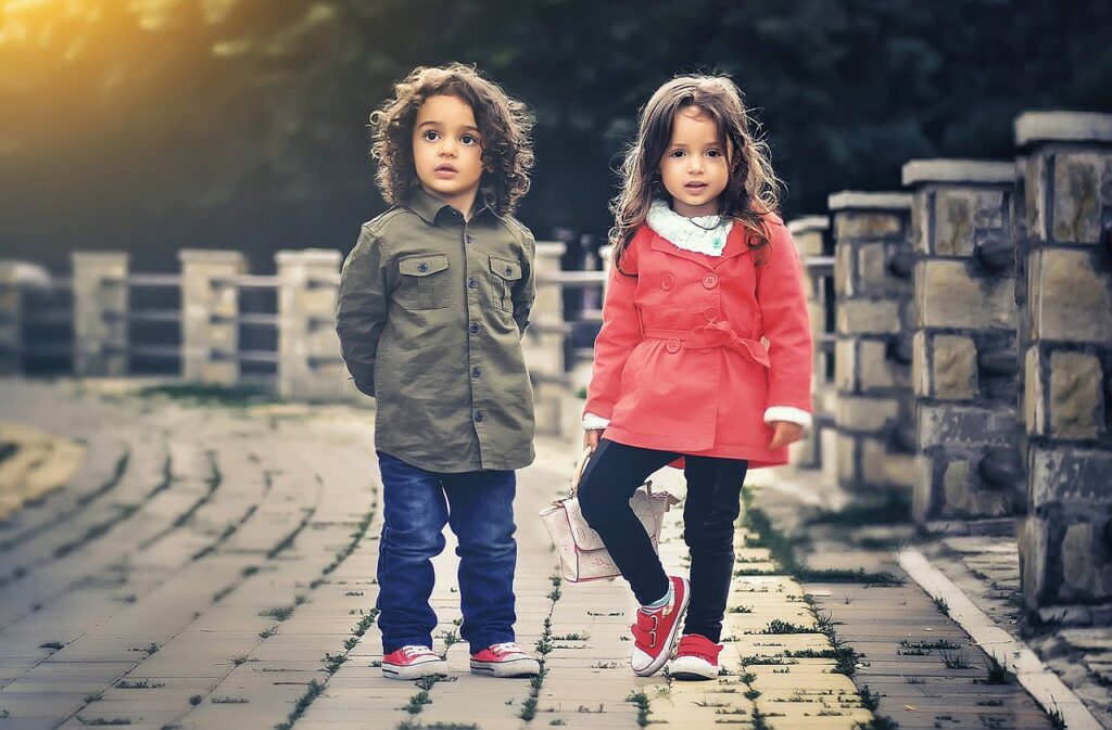 自閉症の子どもが楽しめる園庭の遊具とは？インクルーシブな選び方を解説！